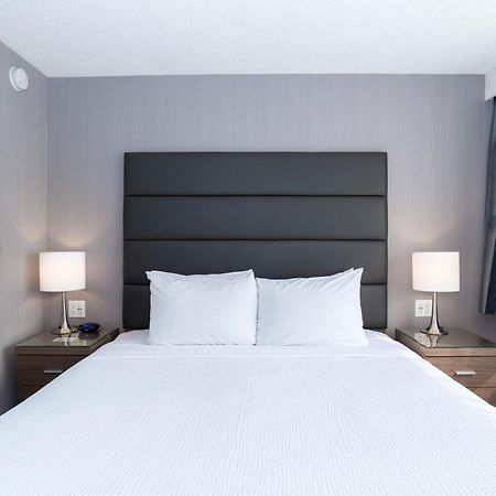Sandman Hotel Edmonton West Extérieur photo