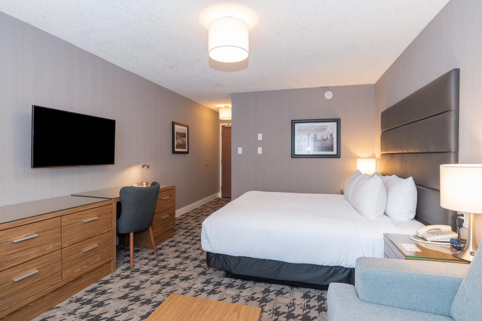 Sandman Hotel Edmonton West Extérieur photo