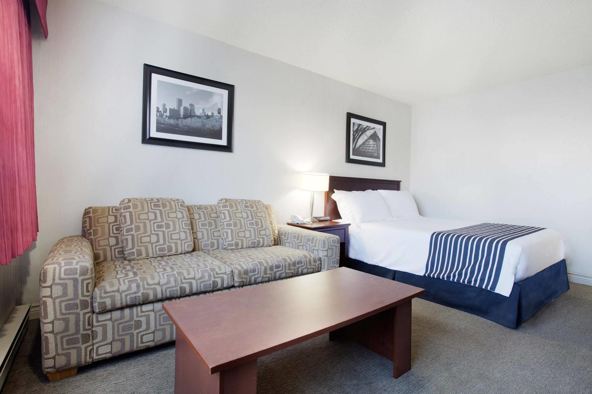Sandman Hotel Edmonton West Extérieur photo